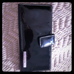 ••Kenneth Cole Reaction Wallet
